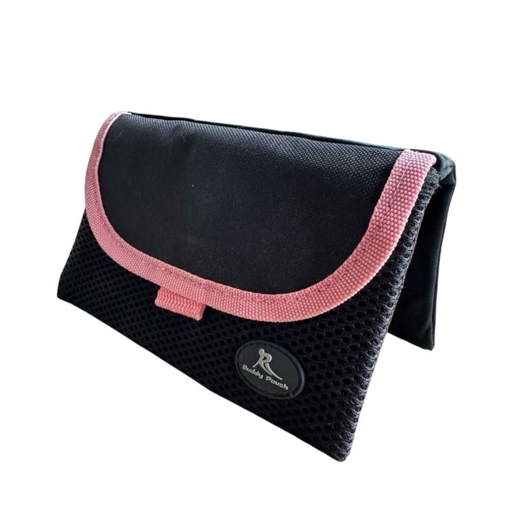 Running Buddy Pouch Magnetic Beltless Running Pouch Black Pink Trim Fanny Pack